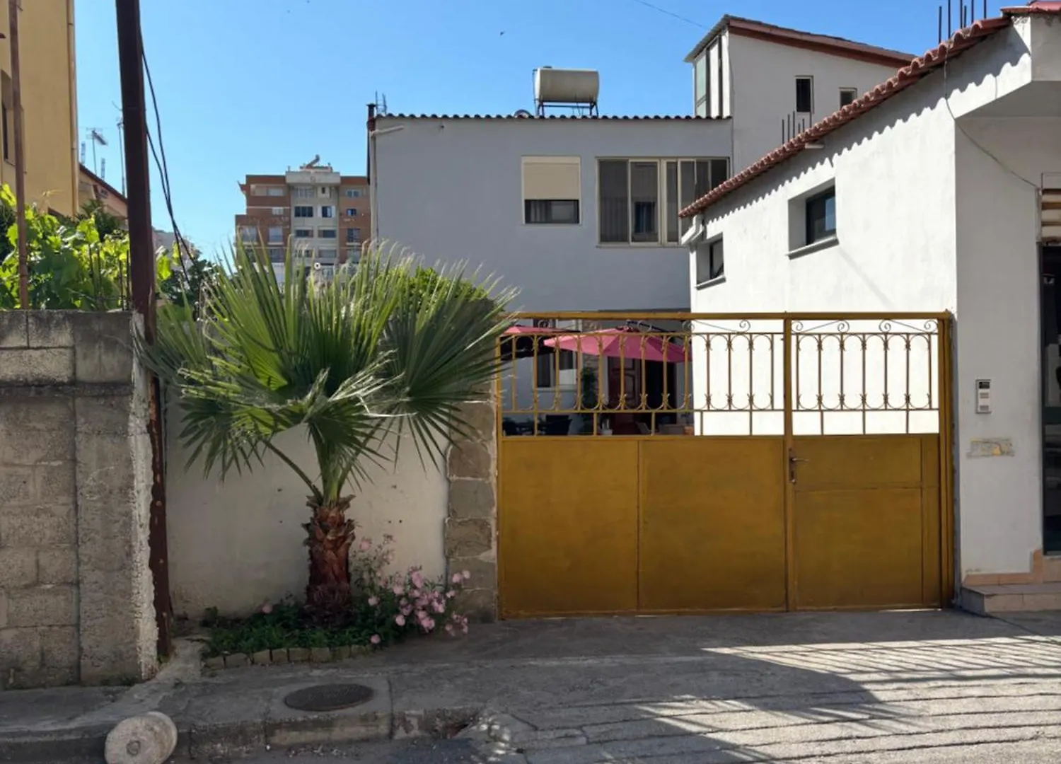 Villa Zeqaj Durrës